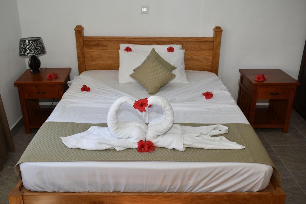 Zeph Self Catering Appartement Baie Lazare  Buitenkant foto