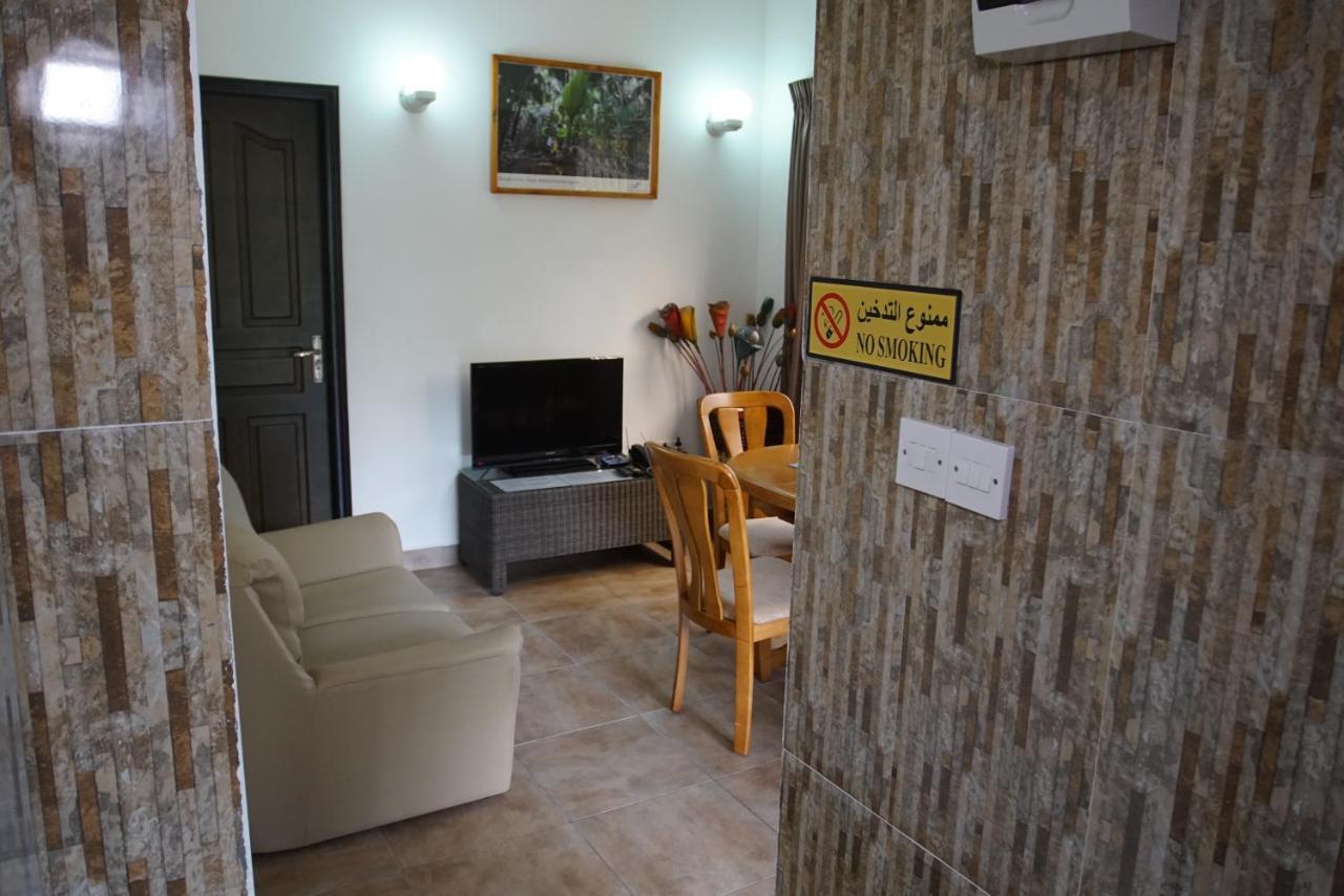 Zeph Self Catering Appartement Baie Lazare  Buitenkant foto