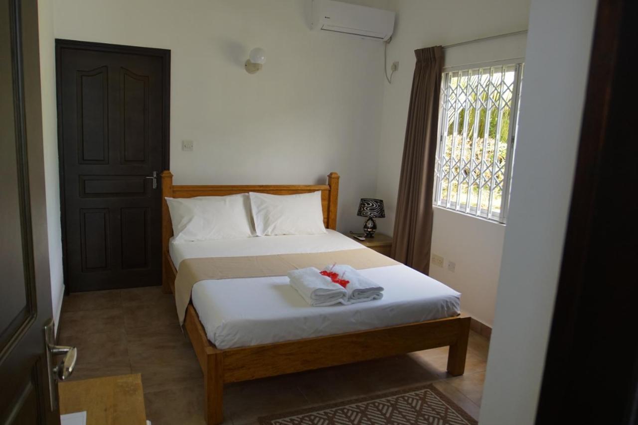Zeph Self Catering Appartement Baie Lazare  Buitenkant foto