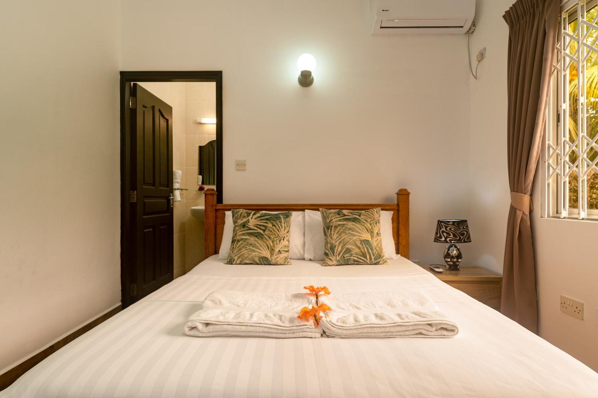 Zeph Self Catering Appartement Baie Lazare  Buitenkant foto