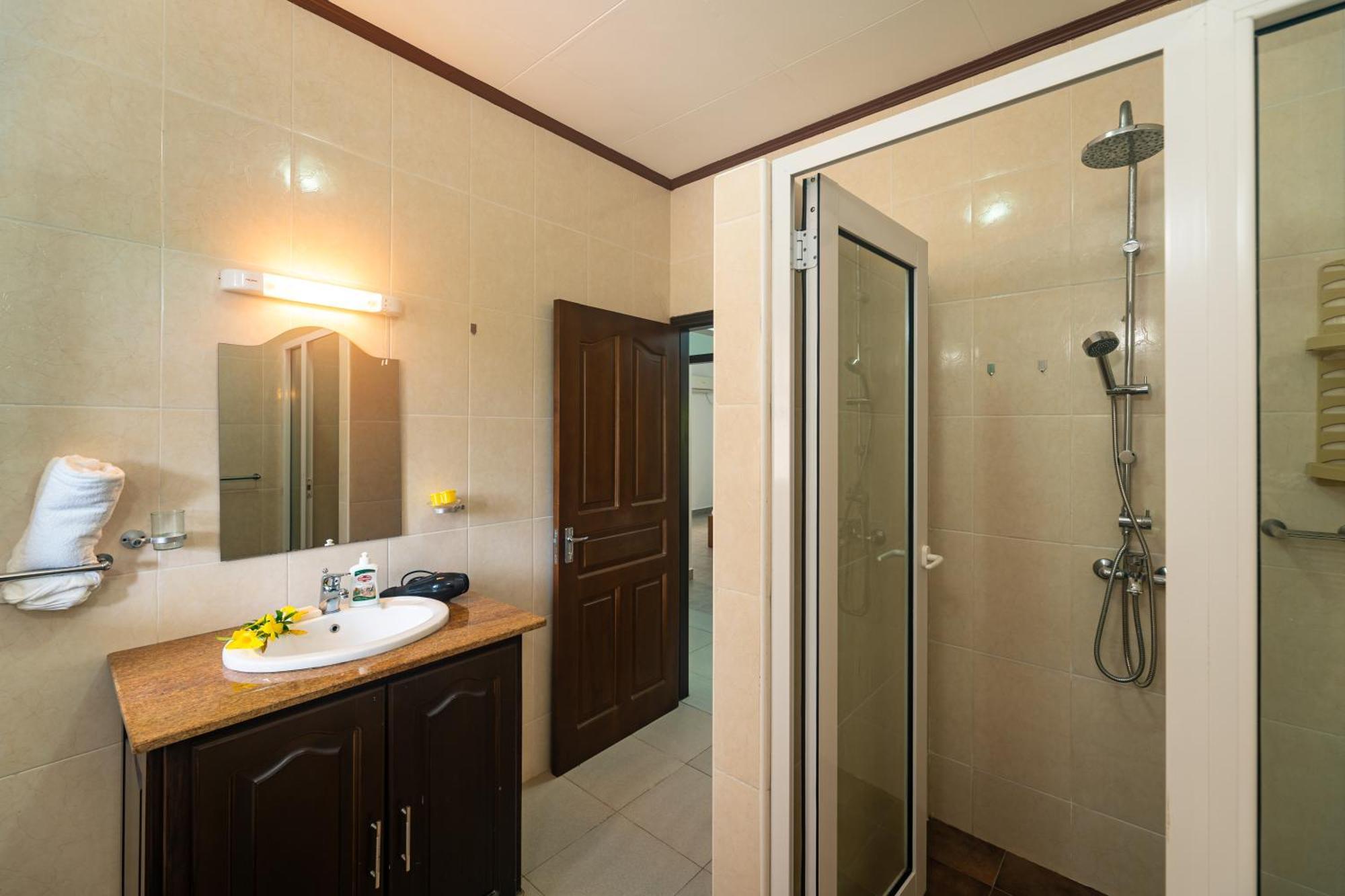 Zeph Self Catering Appartement Baie Lazare  Buitenkant foto