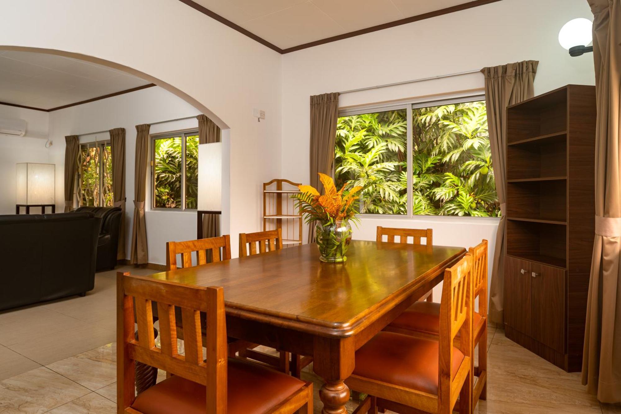 Zeph Self Catering Appartement Baie Lazare  Buitenkant foto